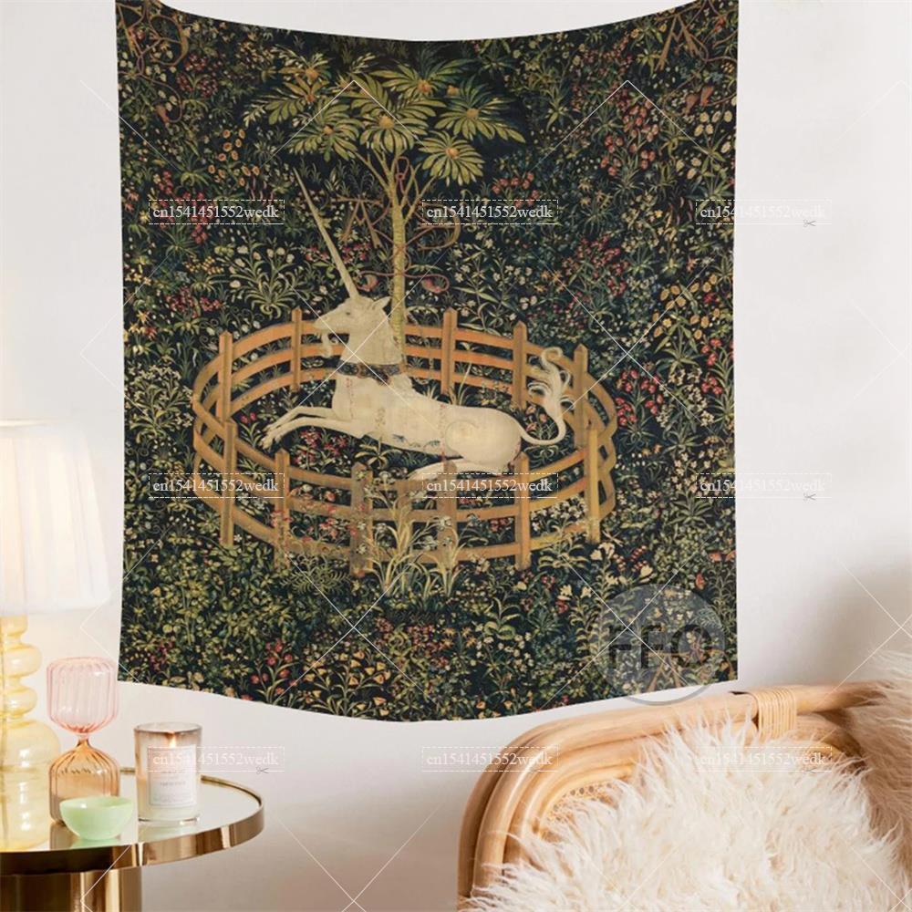 The Unicorn In Captivity Wall  - Yoga Fitness Mat 评论和价格