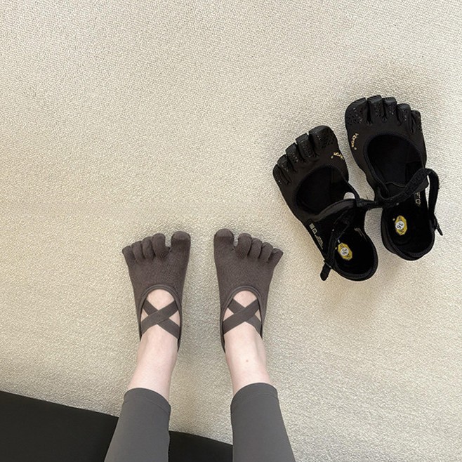 Women's Criss-Cross Strappy Fi - Yoga Fitness Studio 评论和价格